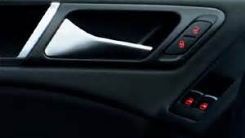 The Possible Problems with Your Automobile Power Windows