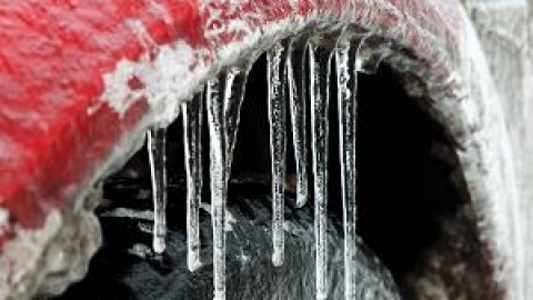 Avoiding Winter Woes: 10 Vehicle Maintenance Tips