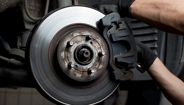 Brake Maintenance: 5 Warning Signs