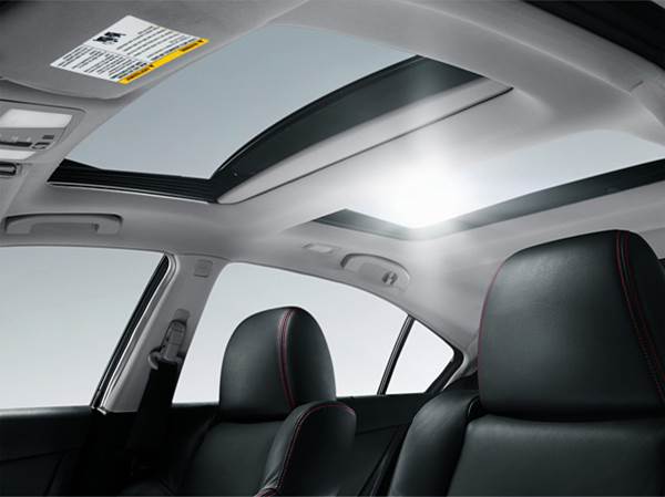 Power Sunroof Problems That Your Car May Encounter