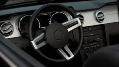 How Does a Water Temperature Gauge Work?