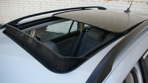 How to Maintain a Sunroof