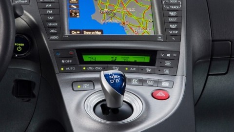 Hybrid Driving Tips: Maximize MPG, Minimize Cost
