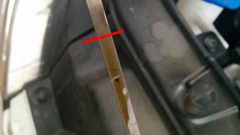Indications of Too Much Oil in a Car