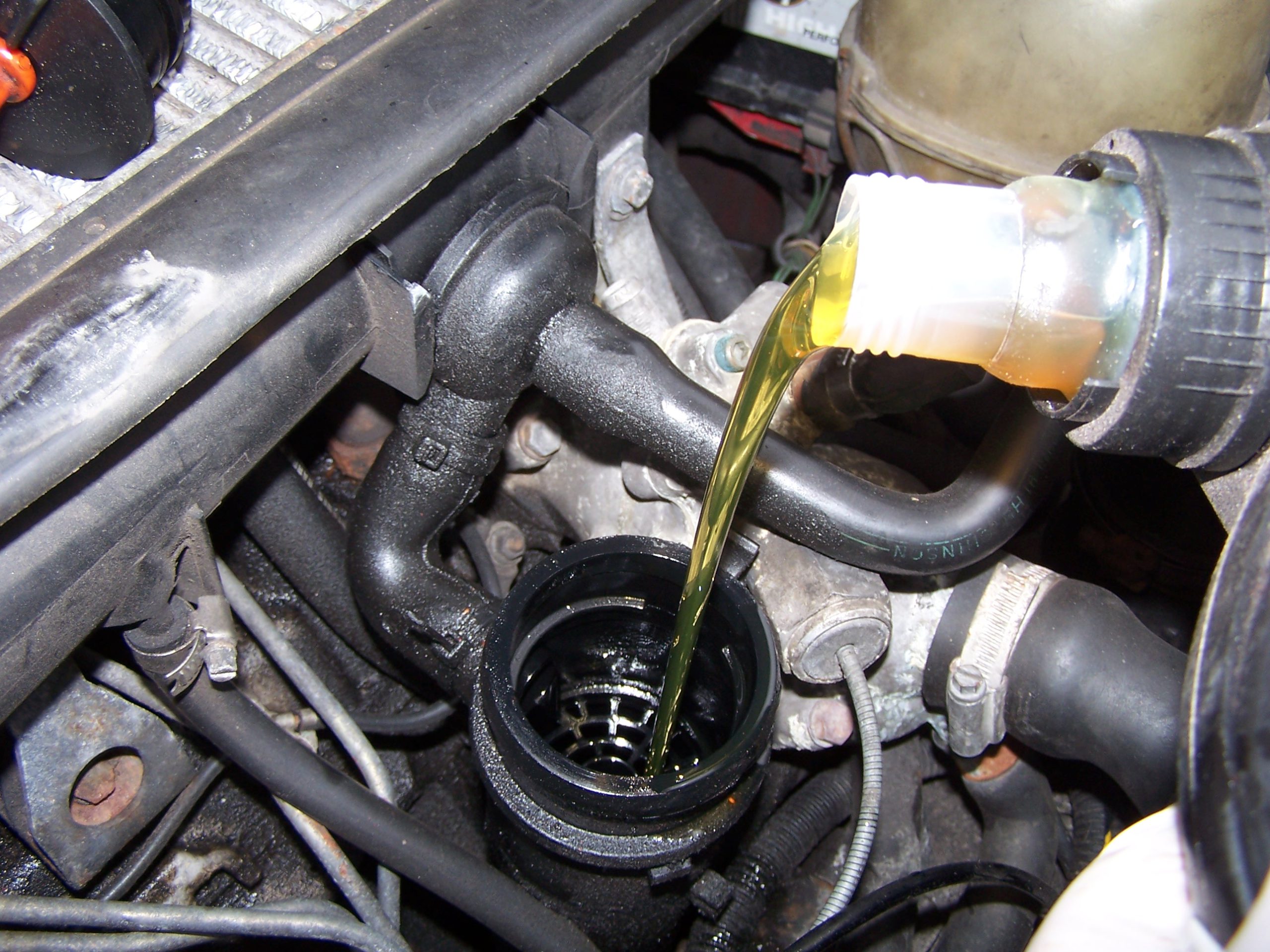 What Is Motor Oil? How Can We Tell It From The Ordinary One?