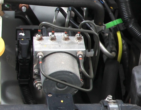 Have you ever take the challenge to diagnose ABS/ESC Hydraulic Control Units?