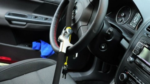 Protecting your car from thieves in a comprehensive way