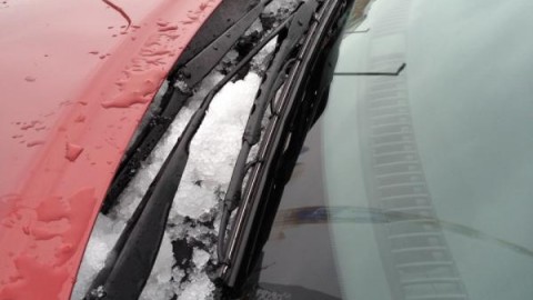 Dealing with the frozen windshield washer fluids