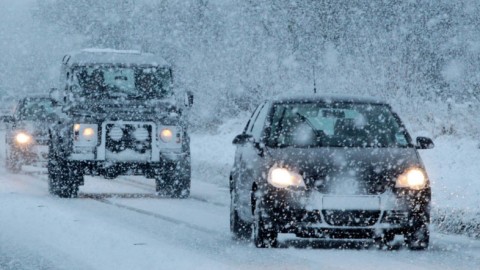 A Handy Checklist to Winterize Your Car